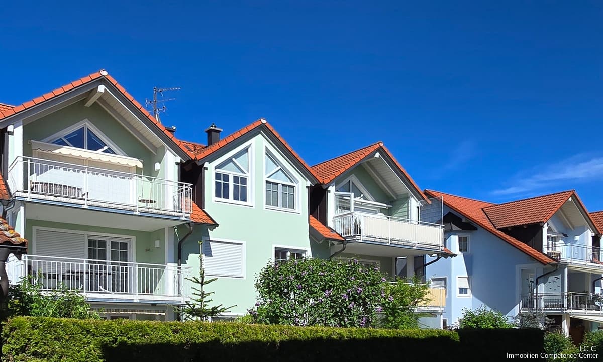 ***   Besichtigungs-Nachmittag   ***
Sonntag, 19.07.2026 - 14:00 bis 17:00 Uhr
Wohnung im 1. Obergeschoss - in Ruhstorf a.d. Rott