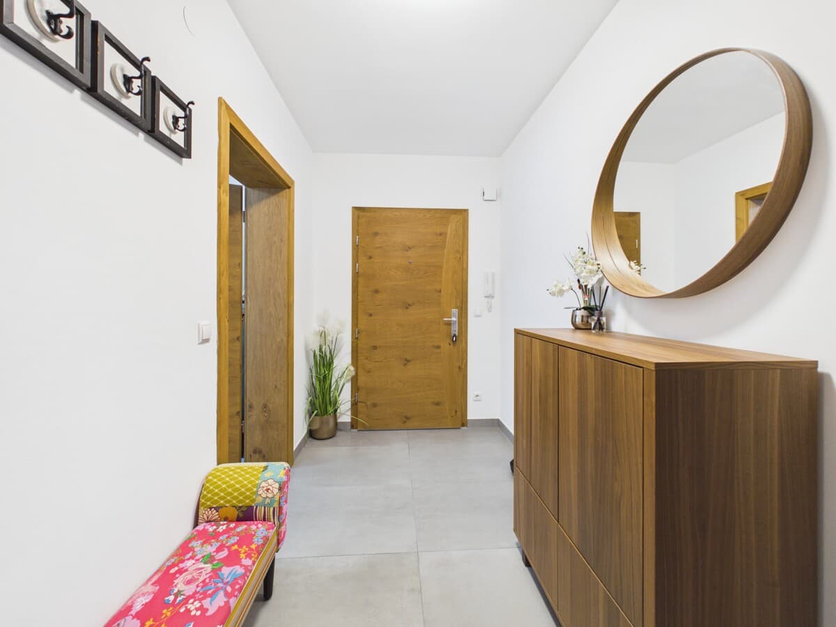 Wohnen wie im Neubau – stilvoll kernsanierte 3-Zimmer-Wohnung mit südseitiger Loggia in ruhiger Grünlage von Graz-Gösting