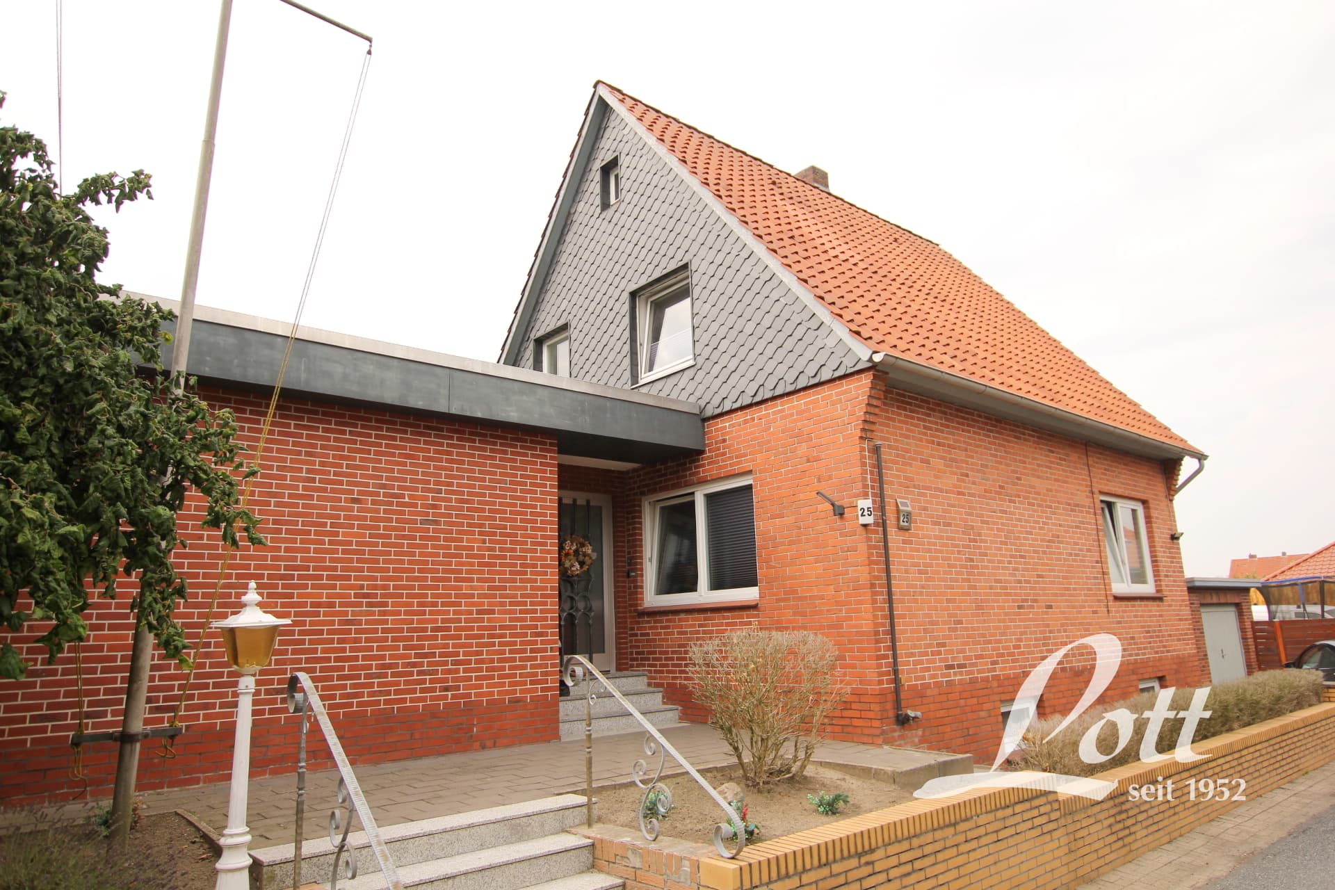 ++ Zwangsversteigerung in Drochtersen - EFH mit Hobbywerkstatt ++
