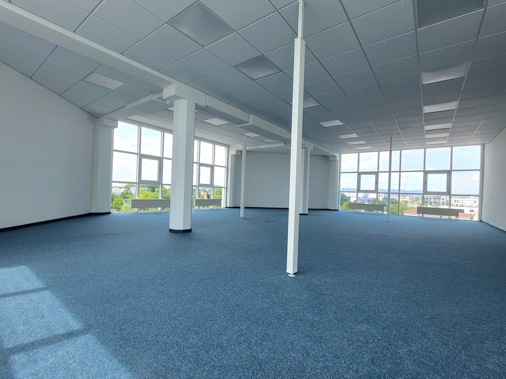 Exklusives Büro mit Weitblick (provisionsfrei)