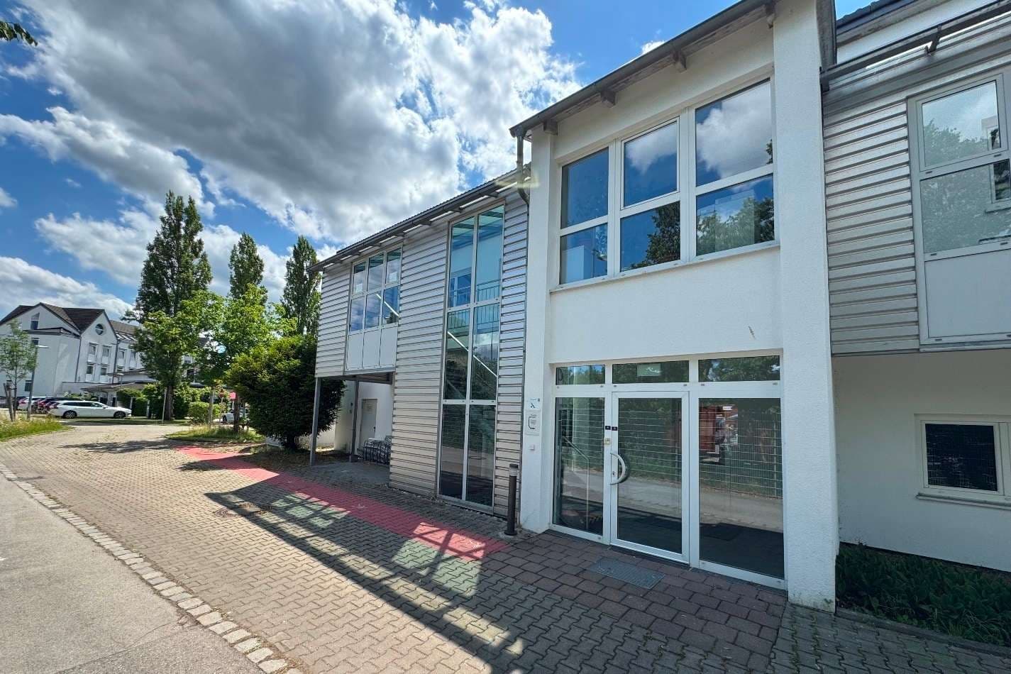Individuell teilbare Gewerbefläche in attraktiver Lage zu vermieten! München - Lerchenstraße