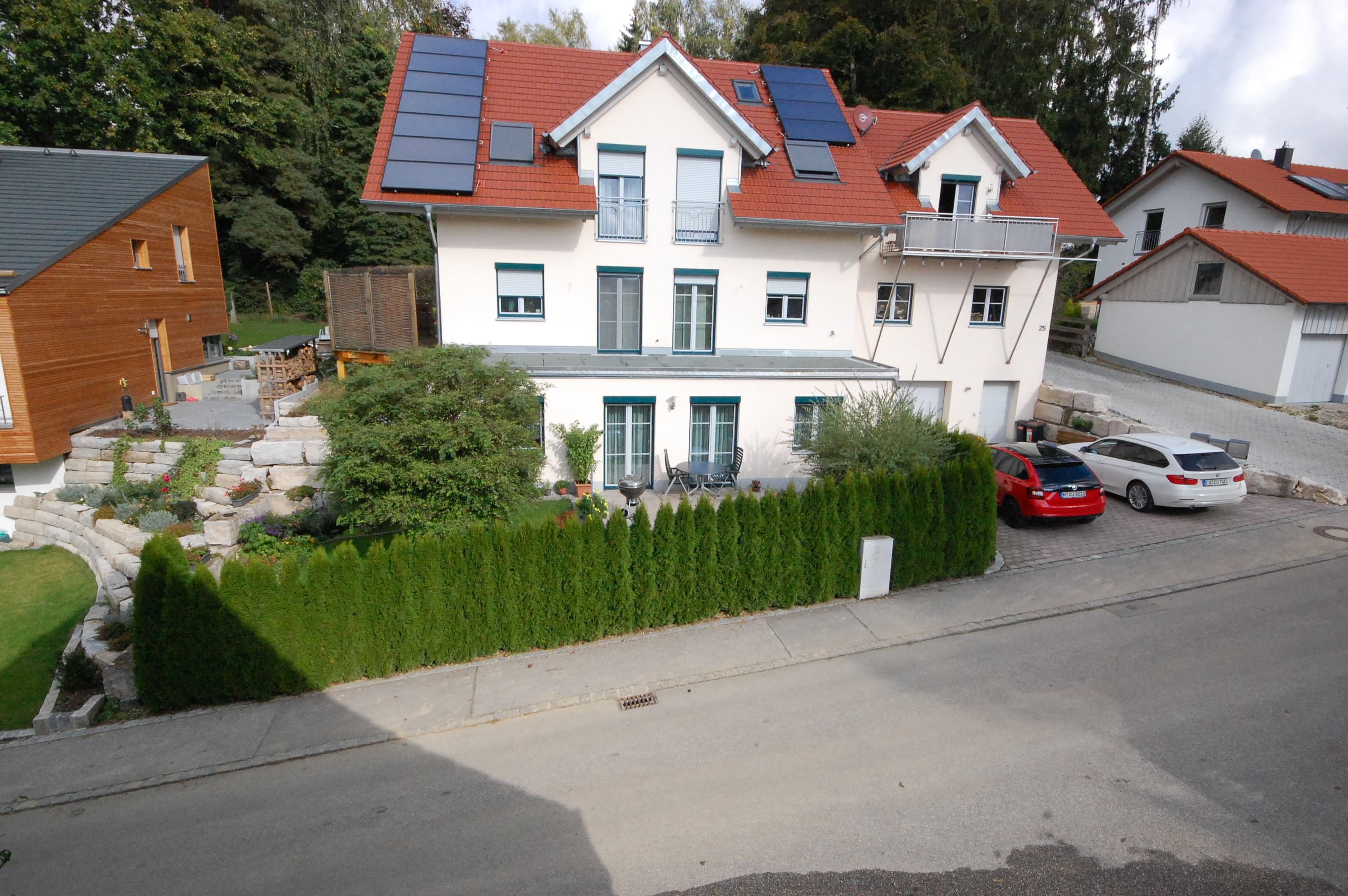 Haushälfte in 2er WEG mit Garten und 2 Terrassen - PROVISIONSFREI