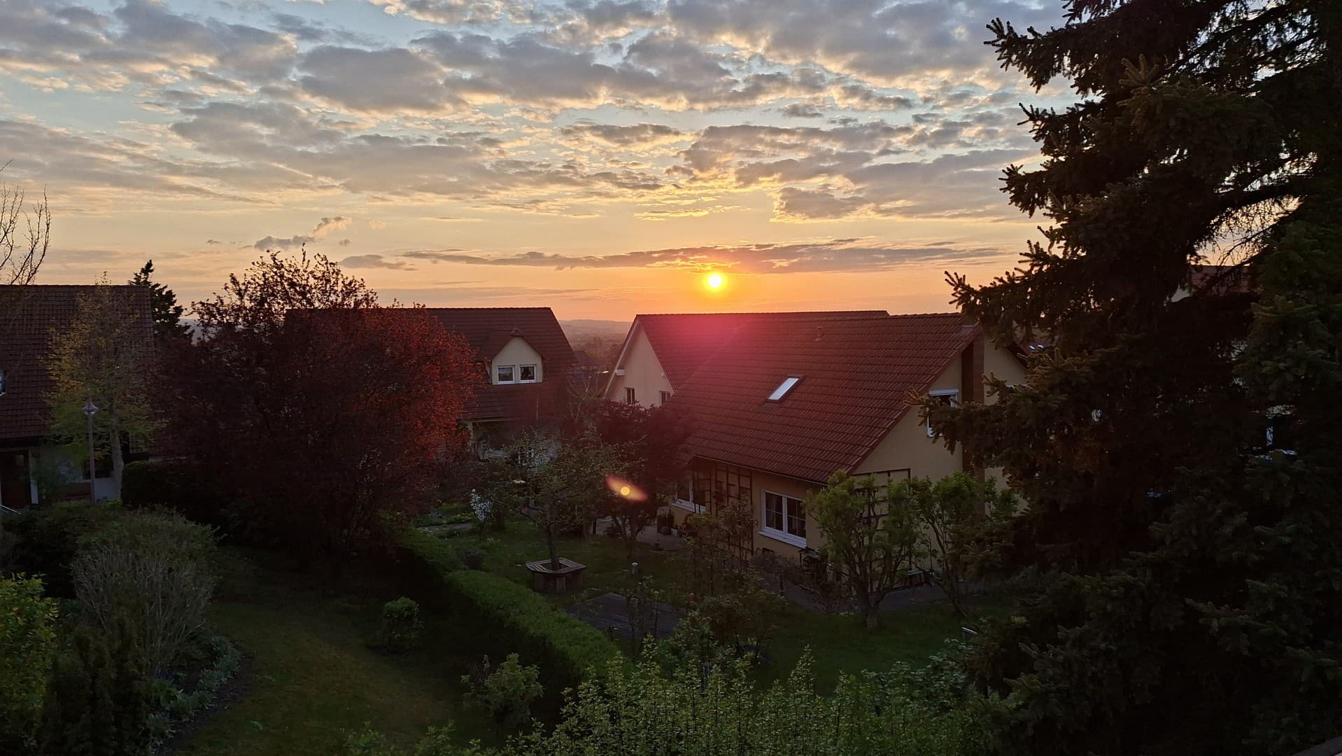 Direkt vom Eig.tümer - Attr. 2‑Zimmer‑Whg mit Südwest‑Balkon und Weitblick – ruhige Lage in Pirna