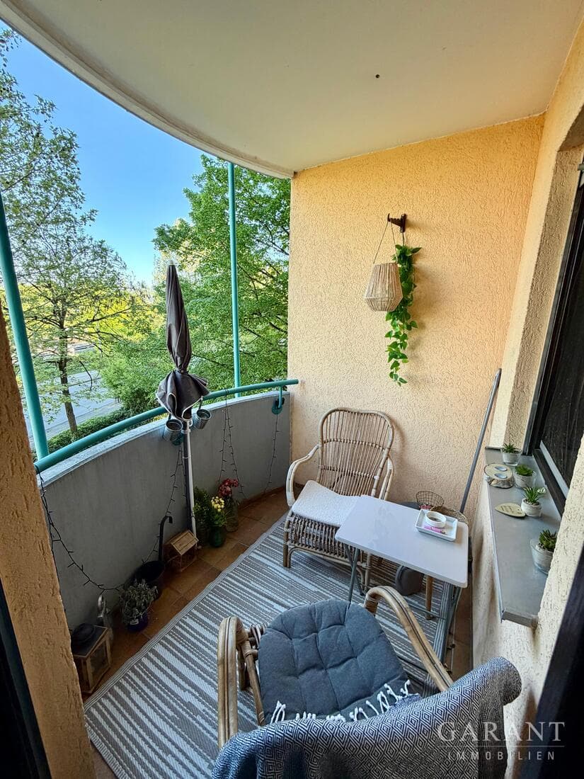 1 Zimmer-Wohnung mit Balkon
