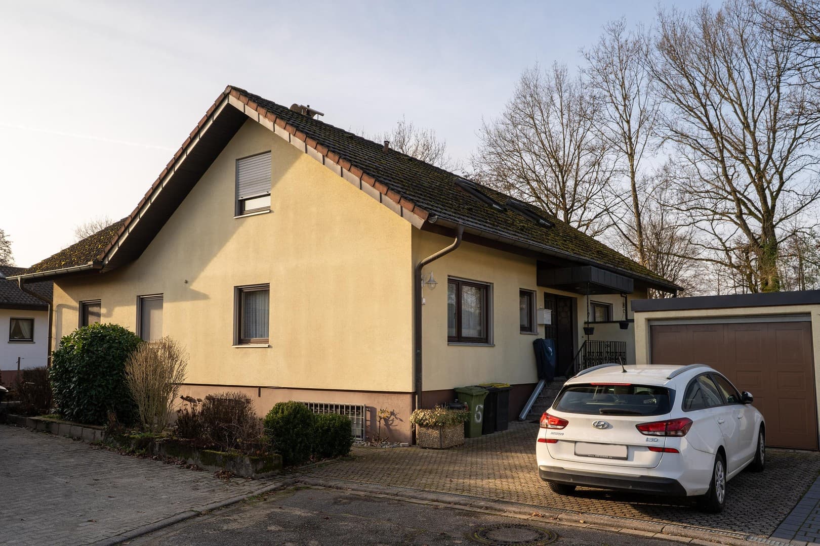Ideales Haus für Familie mit 2–4 Kinder in sehr ruhiger Traumlage und viel Platz in Bühl-Weitenung