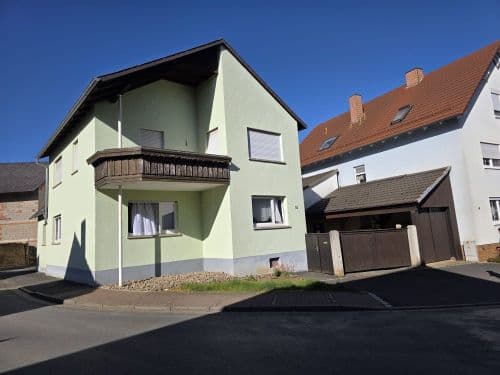 Einfamilienhaus mit Halle in 97490 Poppenhausen-Kützberg, 9 km von Schwweinfurt (ID 10667)