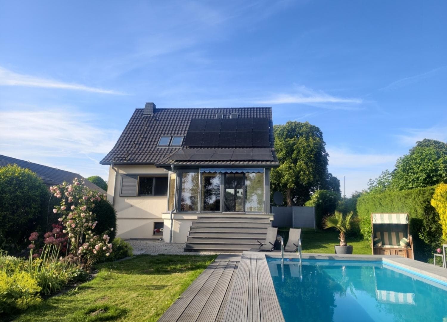 Effizienzhaus A am Kummerower See – Wärmepumpe, PV, Pool, Sauna & nah zum Hafen