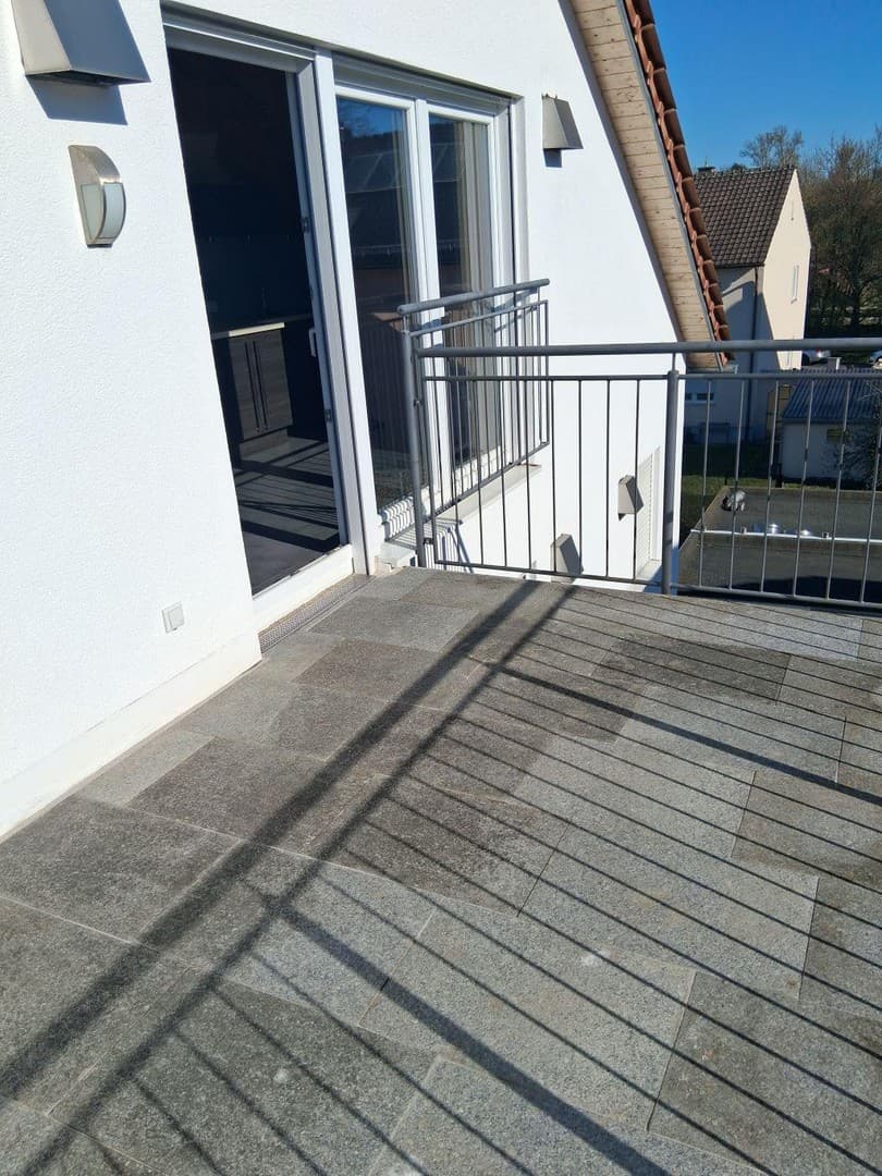 Moderne 3-Zimmer DG-Wohnung in Ingolstadt Nordost
