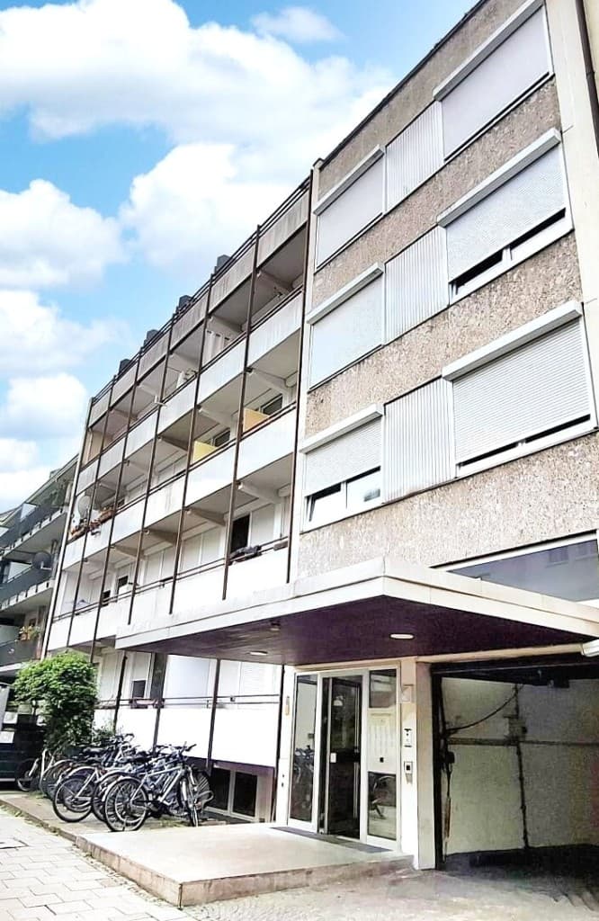 München-BEZUGSFREI - m. Gemeinschaftsgarten-Balkon mit Lift