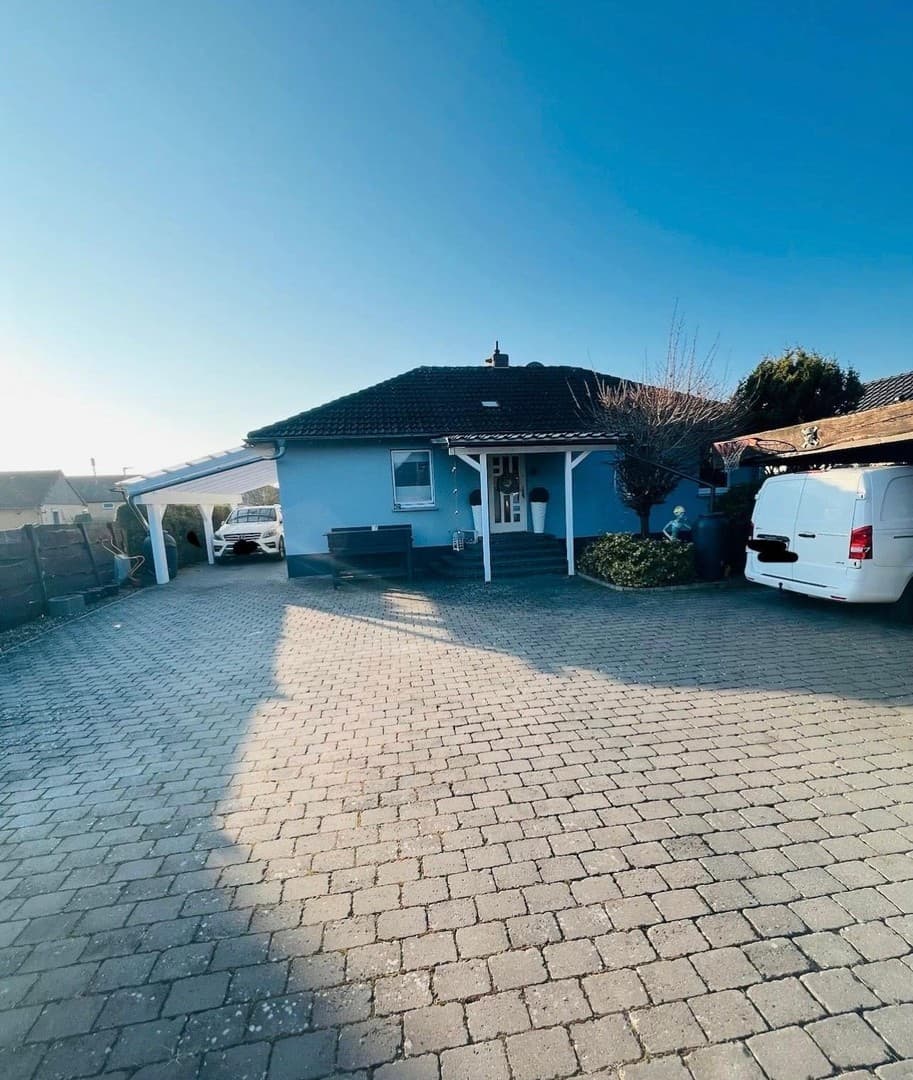 traumhafter Familienbugalow mit 6,5 Zimmern und Pool in der Wedemark
