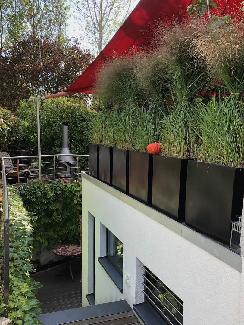 Reserviert: Sonniges Reihenendhaus mit Atelier - ruhige, familienfreundliche Lage, Garten & Blick