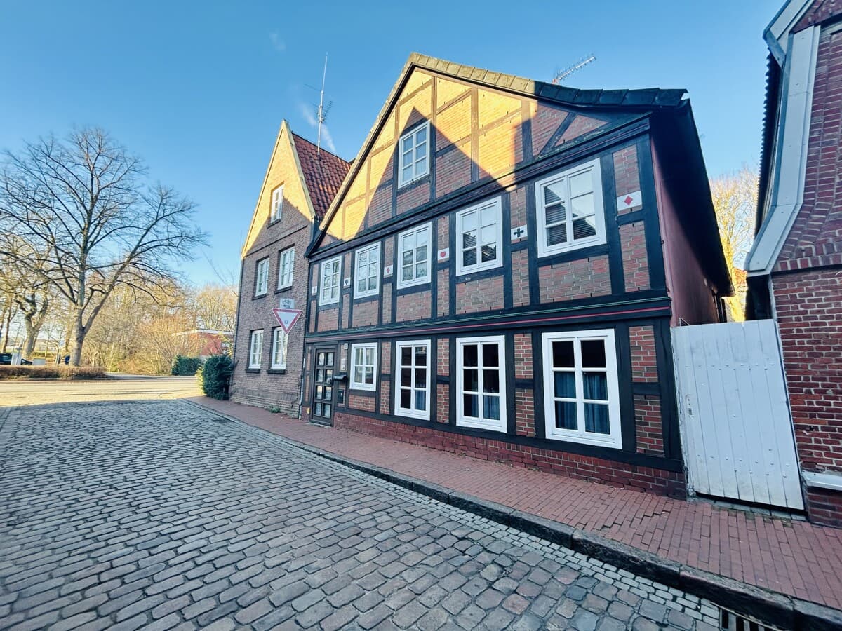 Altbauklassiker in der Stader Innenstadt. Zwei Einheiten viele Möglichkeiten!