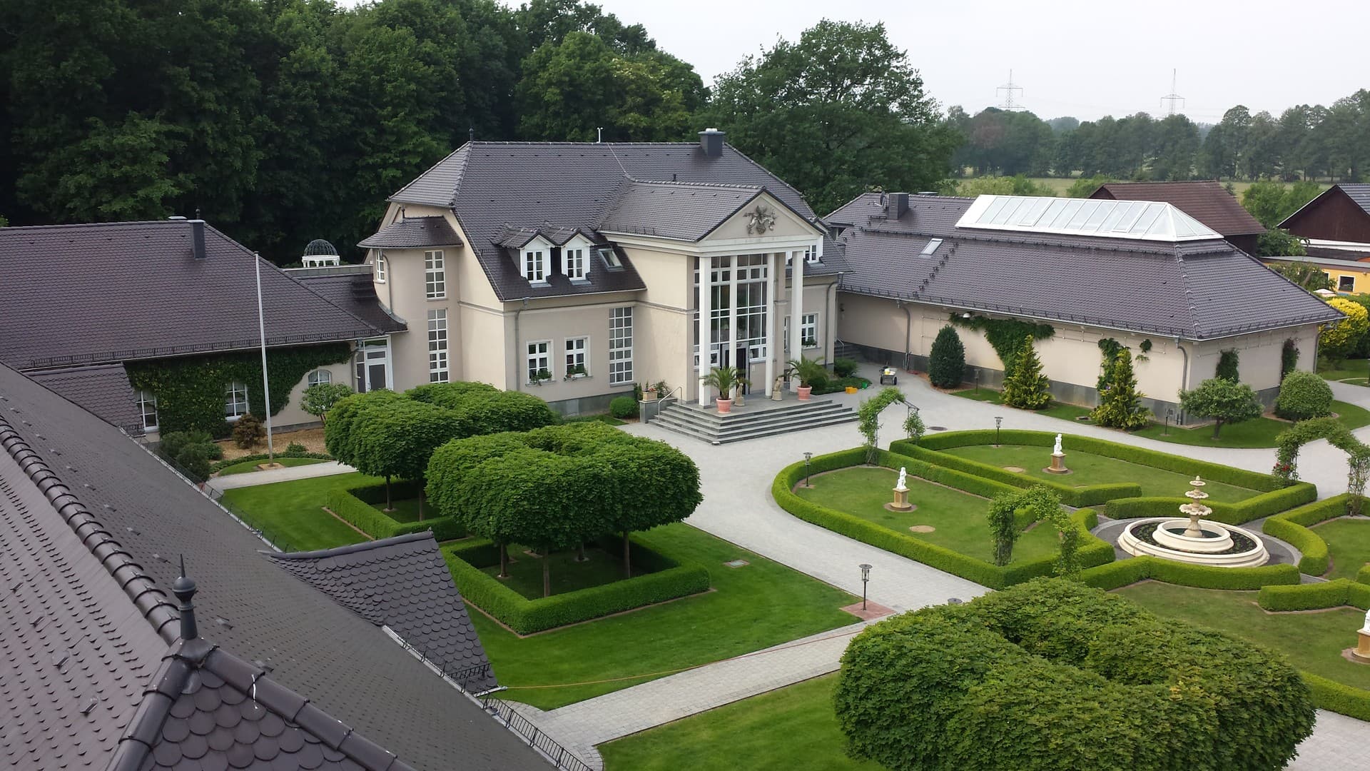 Represäntive Premium-Villa in gefragter Lage von Kolkwitz - VERKAUF IM DIGITALEN BIETERVERFAHREN