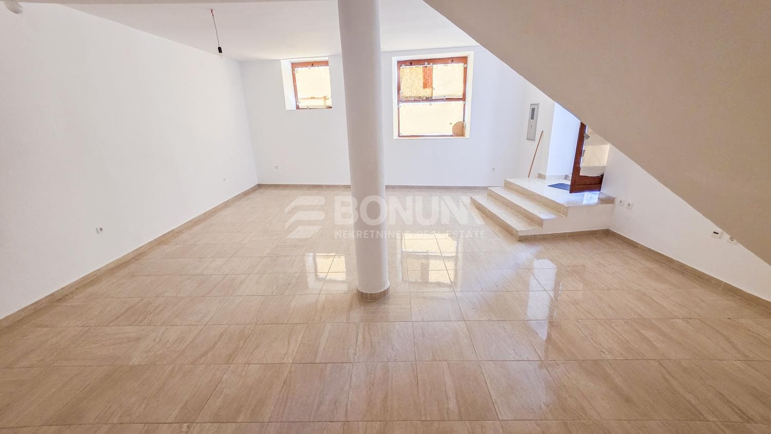 Geschäftsraum Grad, Šibenik, 70m2