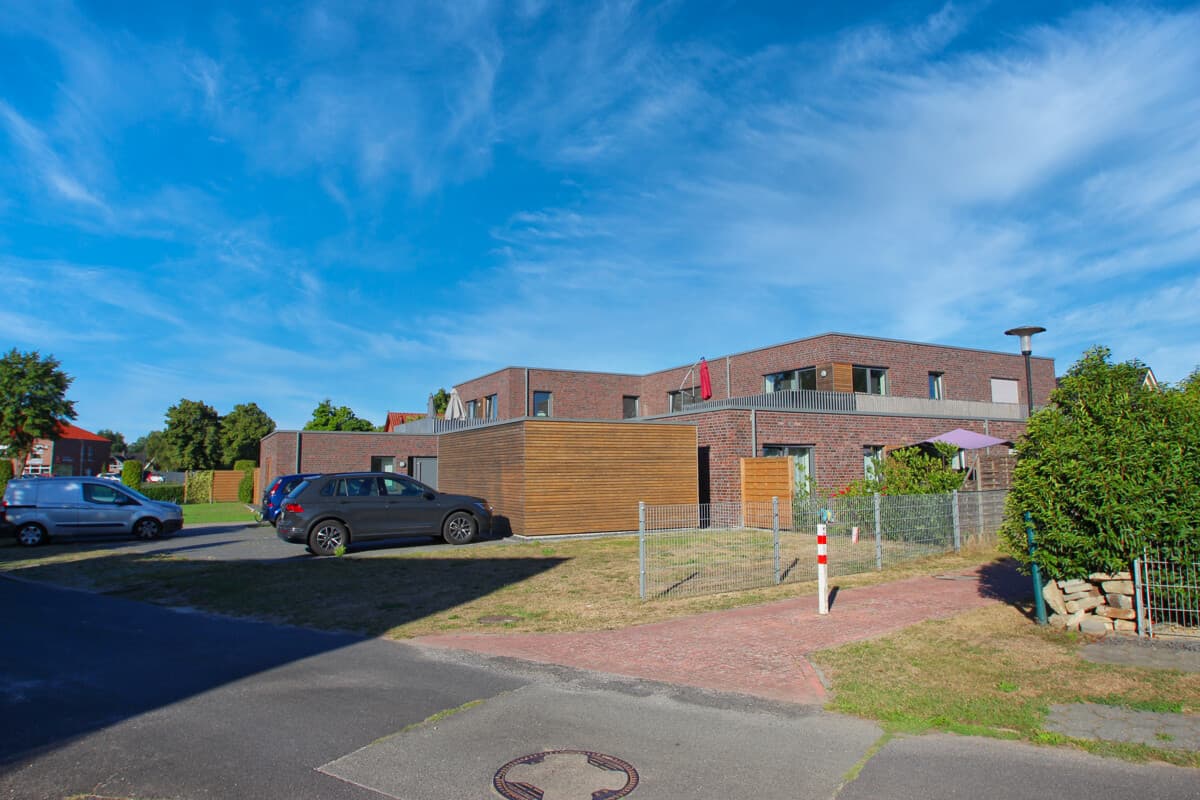 Moderne Erdgeschosswohnung mit Terrasse und Gartenanteil – vermietet