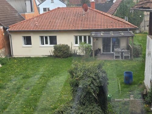 Schönes, ebenerdiges Einfamilienhaus in 97450 Arnstein-Büchhold, 28 km von Würzburg und 15 km von Schweinfurt entfernt (ID 10640)