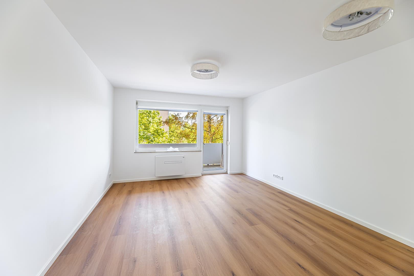 Modernisierte, frisch kernsanierte 2-Zimmer-Eigentumswohnung | 61 m² | Südbalkon