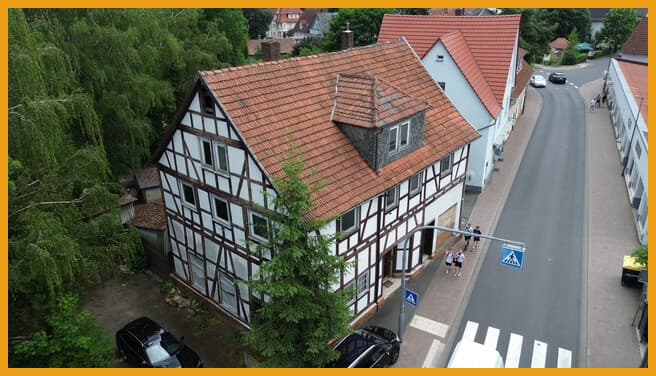 TOP LAGE FÜR GESCHICKTE HÄNDE!
KEINE KÄUFERPROVISION!