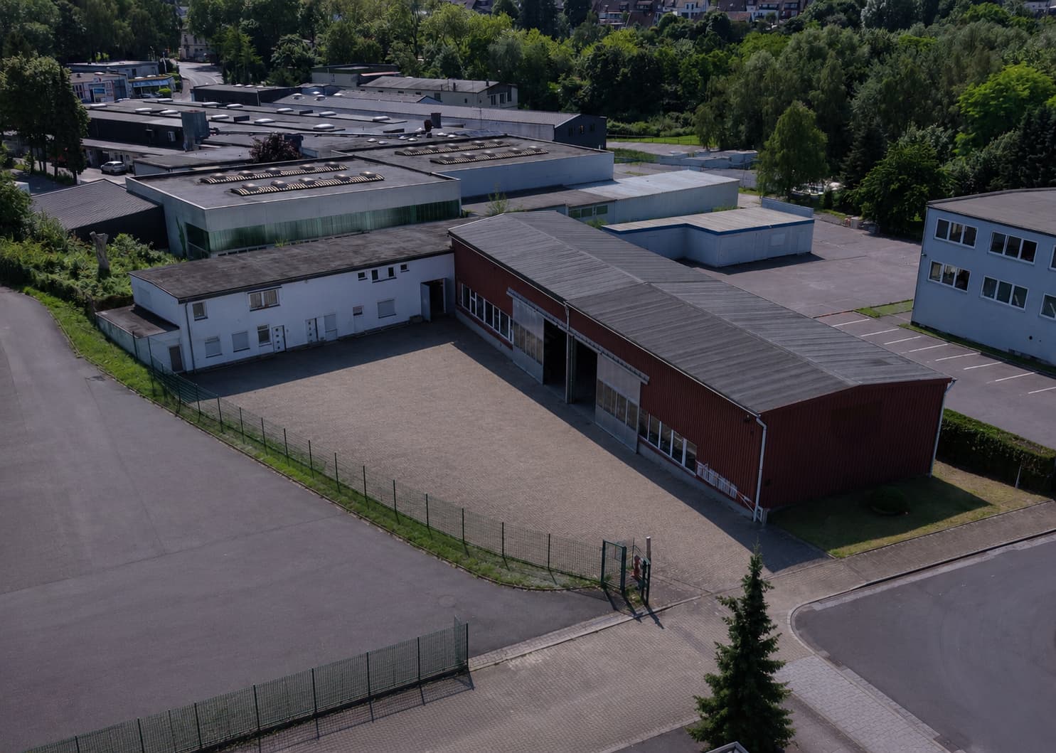 Haan | Hallen- und Büroflächen | Flexible Aufteilung | 2 Kranbahnen