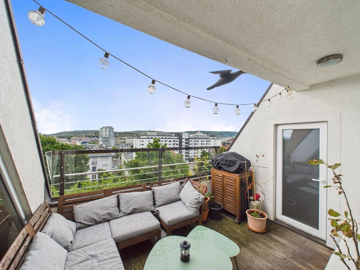 Exklusive Penthouse Wohnung am Killesberg mit viel Platz und traumhafter Aussicht, Loggia, 2 Garagen