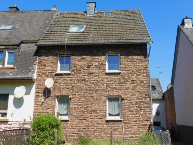 Bengel - Gemeinde zwischen Eifel und Mosel - modernisiertes RMHs in Randlage,auch als Ferienimmo. geeignet