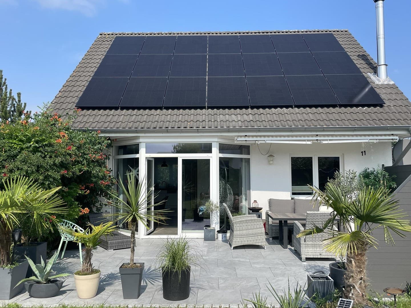 Modernisiertes Einfamilienhaus mit PV-Anlage, neuer Heizung und Traumterrasse