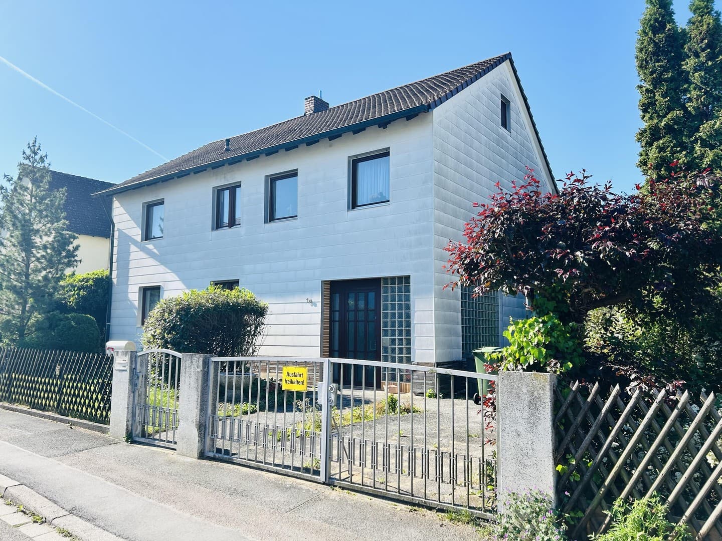 Freistehendes Ein-/Zweifamilienhaus in Bestlage, 159qm, neue Heizung, 6 Zimmer