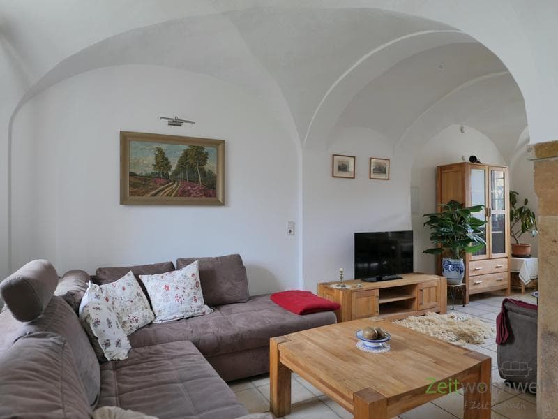 (EF1232_M) Dresden: Pirna, interessante möblierte Wohnung mit Gewölbedecken, Fußbodenheizung und Terrasse, WLAN