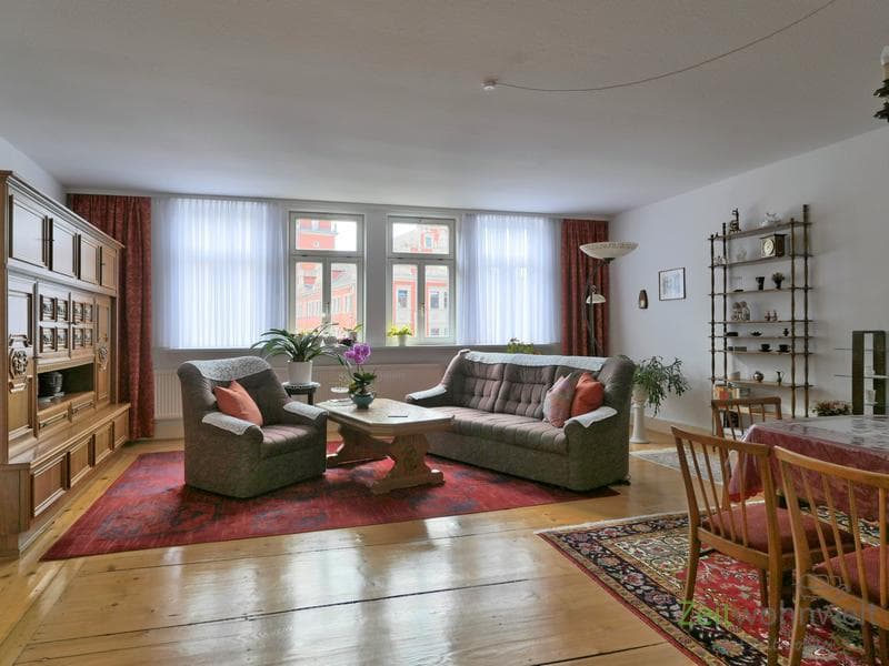 (EF1260_M) Gotha: Gotha, große möblierte Wohnung in einem historischem Stadthaus direkt am Hauptmarkt