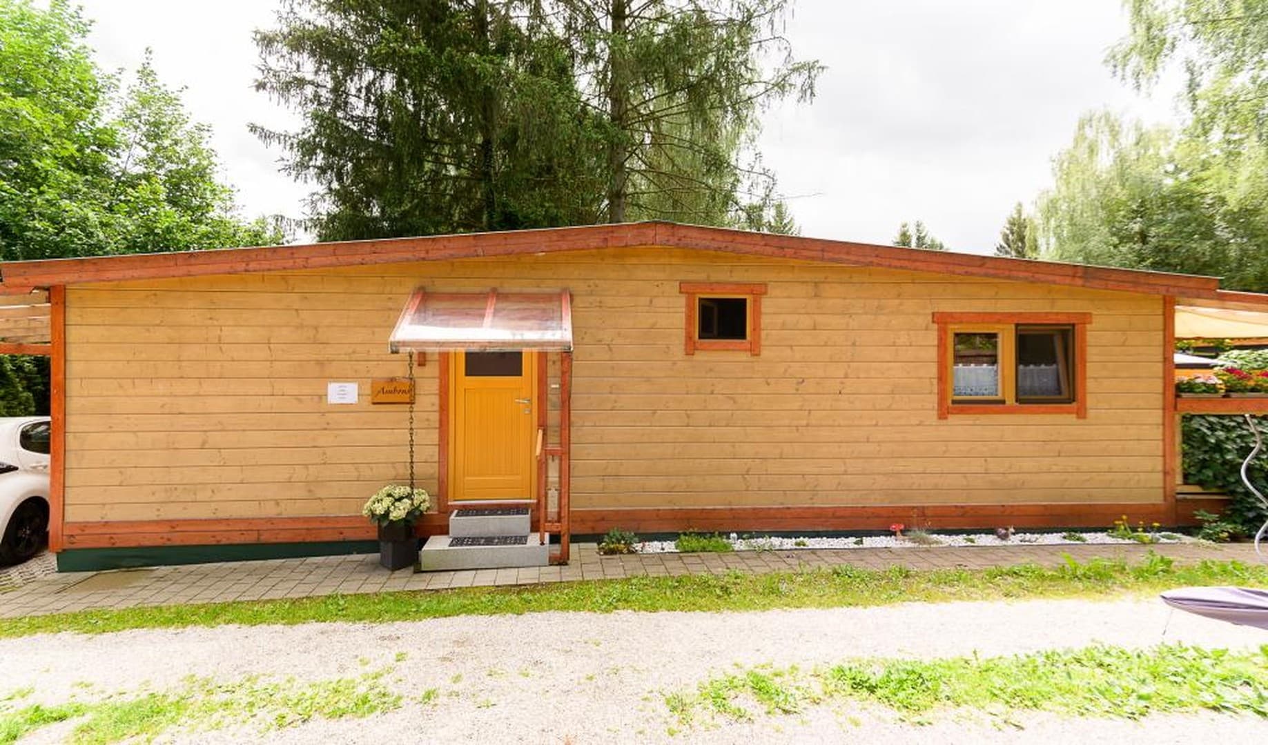 Mobilhome - Holzbohlenhaus 91qm Wohnfläche auf einer Ebene