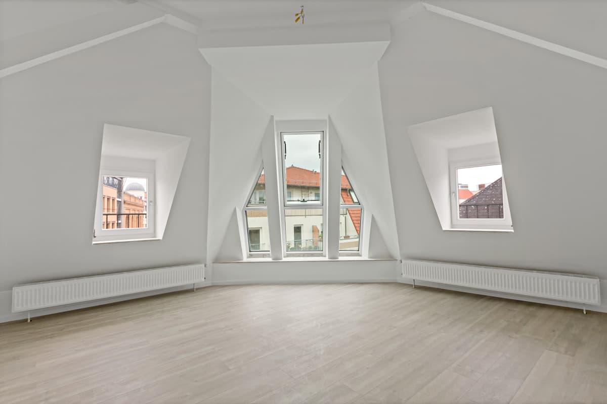 Fantastische 4-Raumwohnung mitten in Halle!