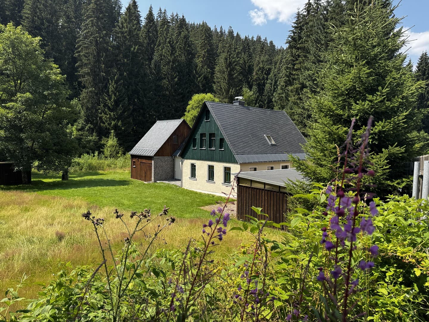 Historisches Forsthaus am Kamm im Erzgebirge