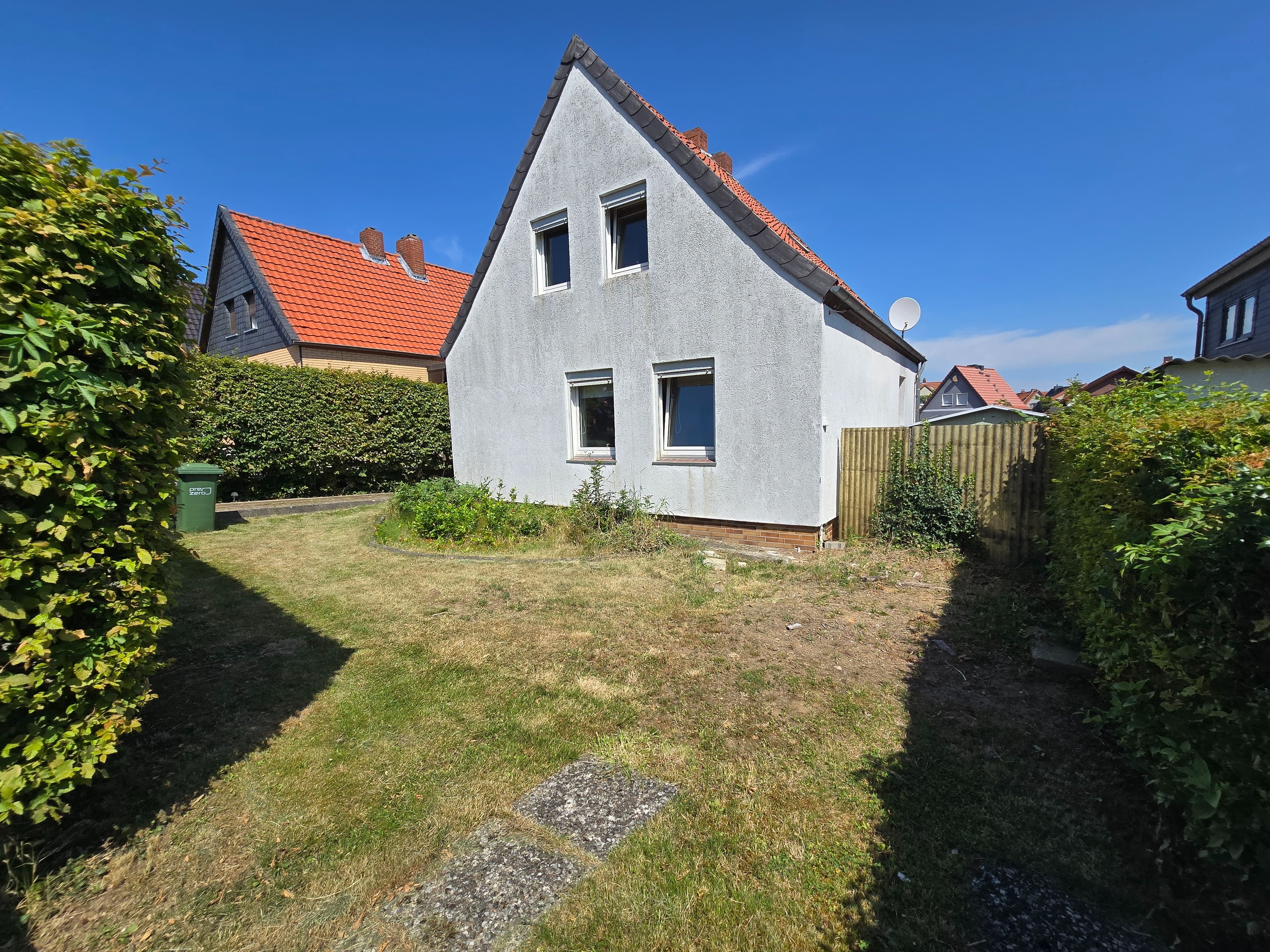 Gemütliches freistehendes 1-FH in Schöningen für Handwerker.Großer Garten&vielen Möglichkeiten