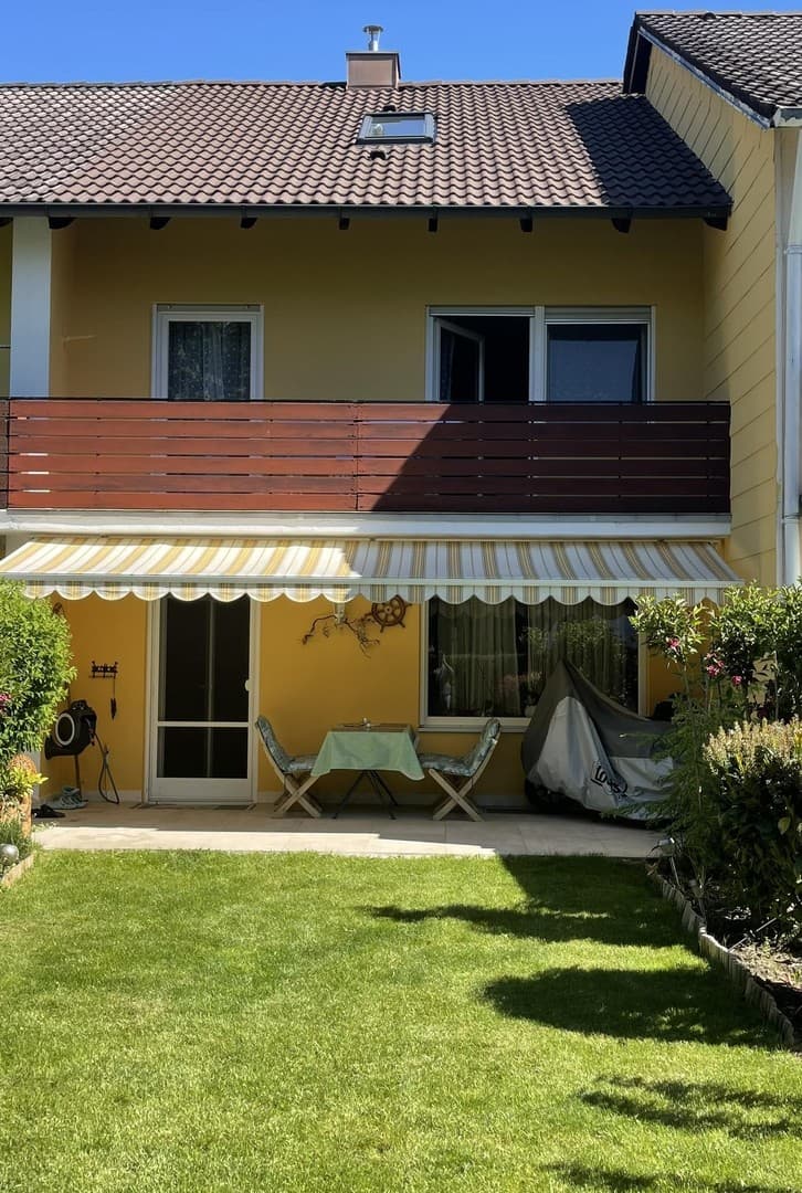 Gepflegtes und umfassend saniertes Reihenmittelhaus in Kirchseeon – sofort bezugsfrei