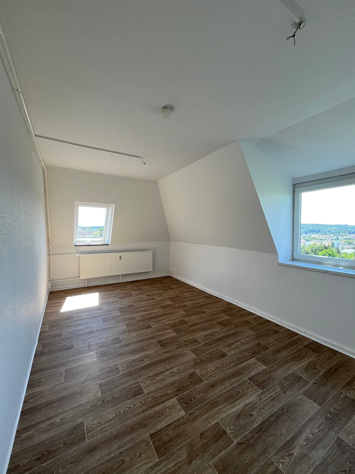 Zentrale Traumwohnung für Paare: Erstbezug, moderne Ausstattung & Sparaktion sichern.*