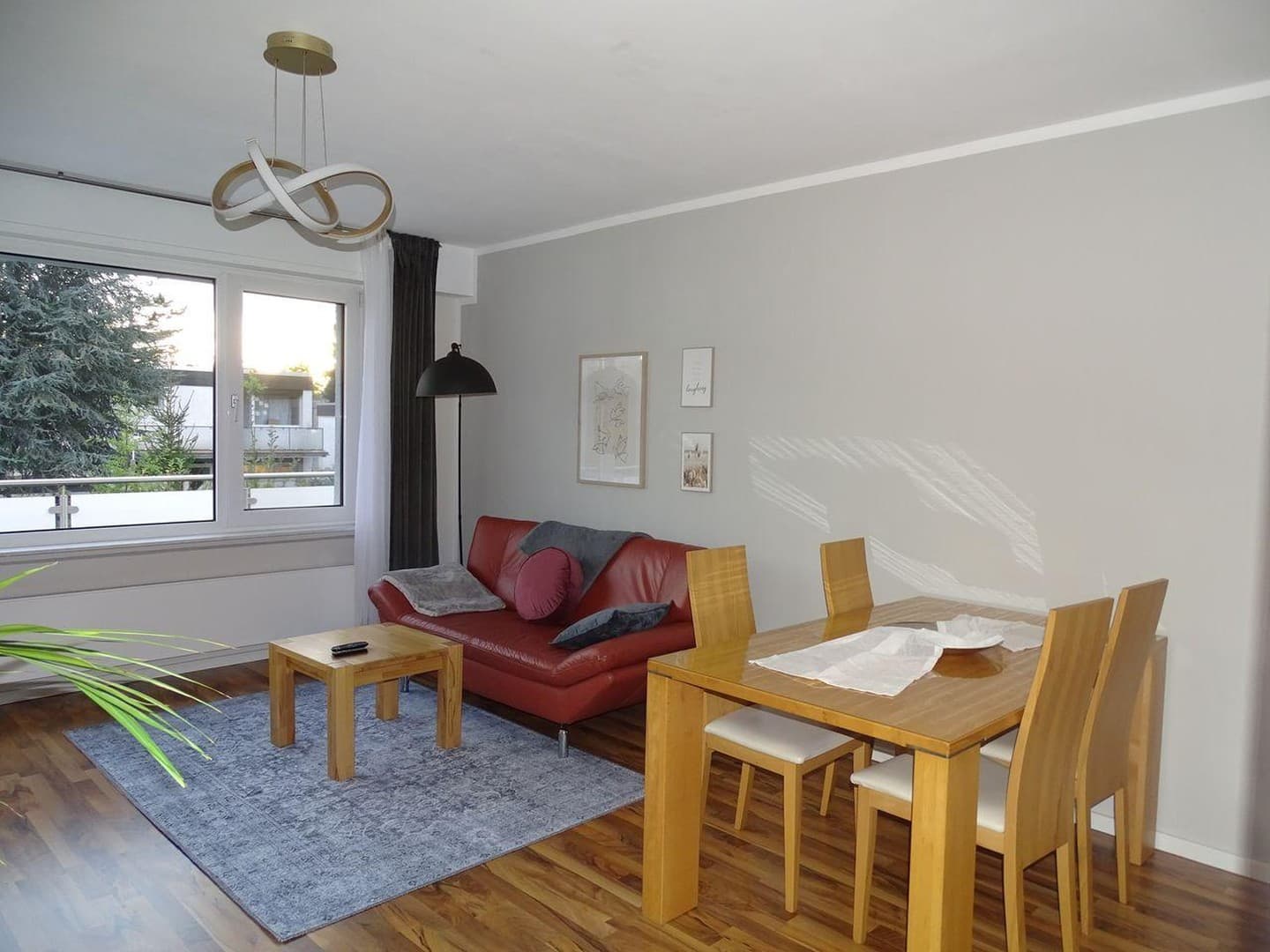 🏡 Moderne Möblierte Wohnung – Voll ausgestattet – zentrale Lage – Einziehen & Wohlfühlen!