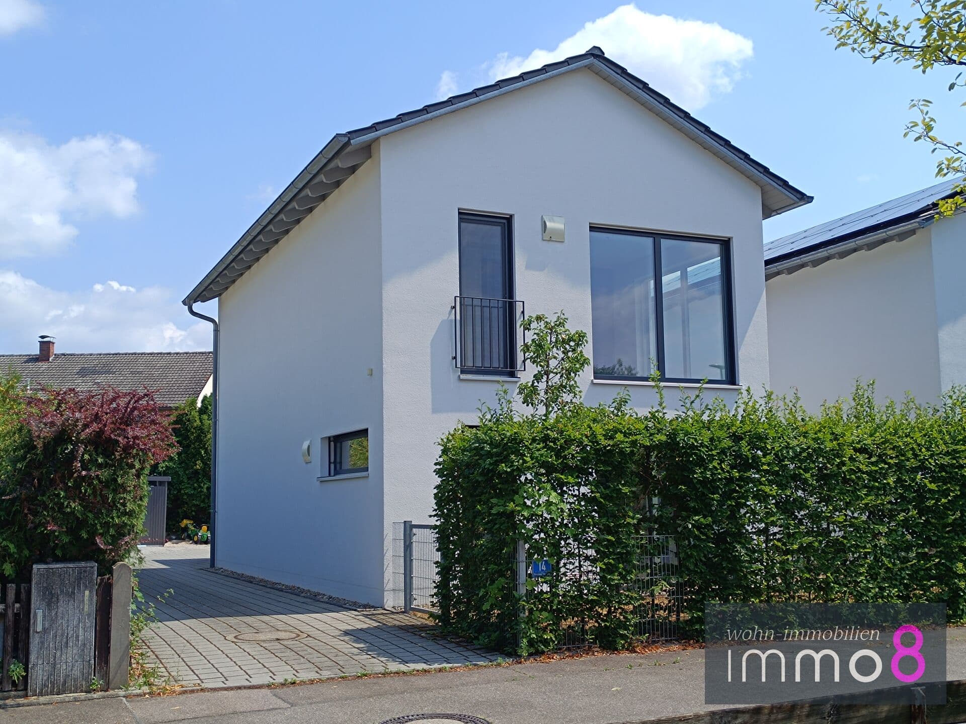 Mit Familie oder zu zweit!
Familiäres Wohnen mit energetischer Bestnote in beliebter Wohnlage.