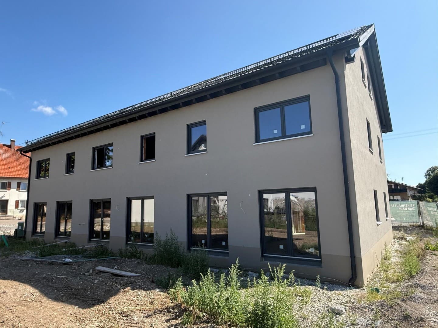 Neubau KFW 40-QNG Plus Reihenmittelhaus mit Ausbaureserve im Ortskern von Dettingen
