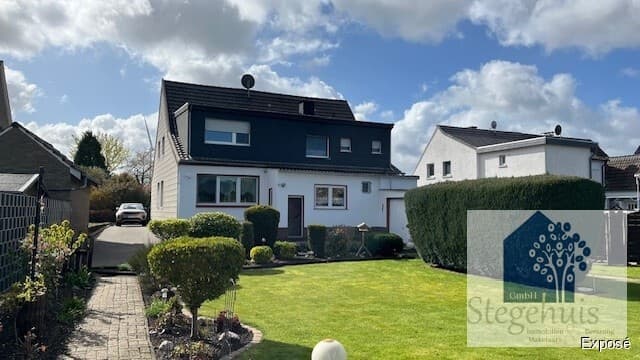 ***STEGEHUIS GMBH*** * RESERVIERT * Ein/Zweifamilienhaus in ruhiger Lage von Wesel-Büderich – Perfekt fur Mehrgeneration!
