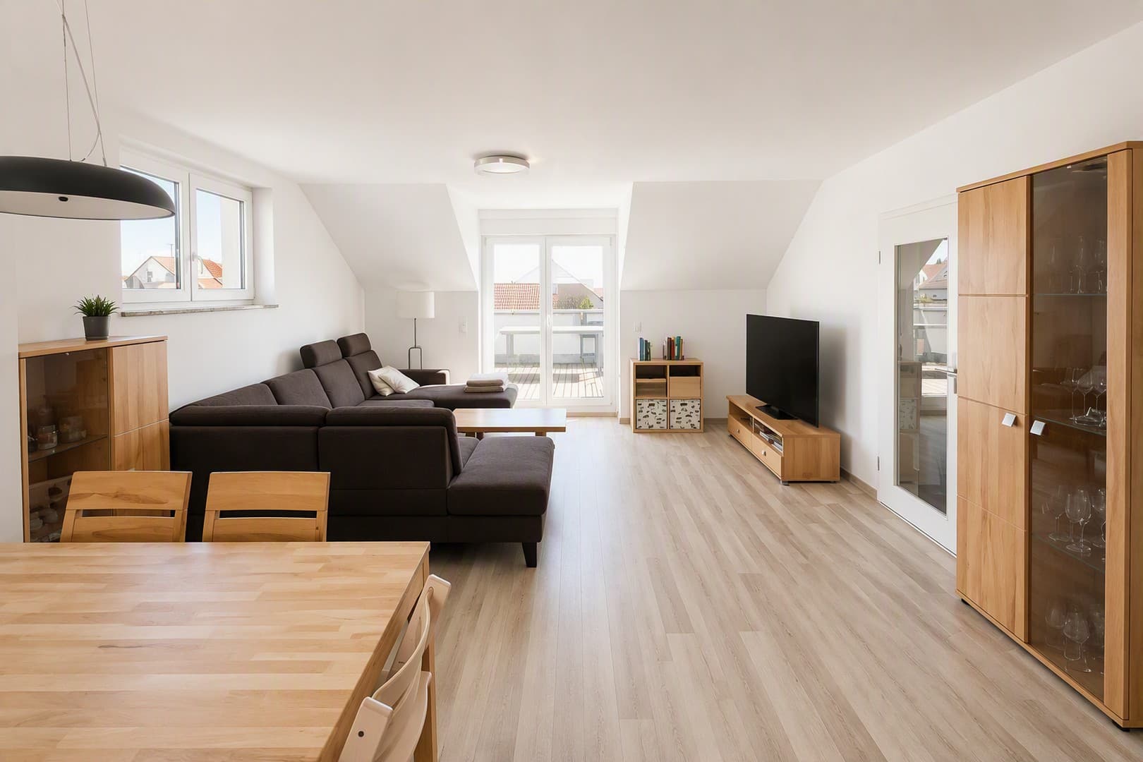 PROVISIONSFREI: Helle 4-Zimmer-Eigentumswohnung mit großer Terrasse in Herzogenaurach-Niederndorf