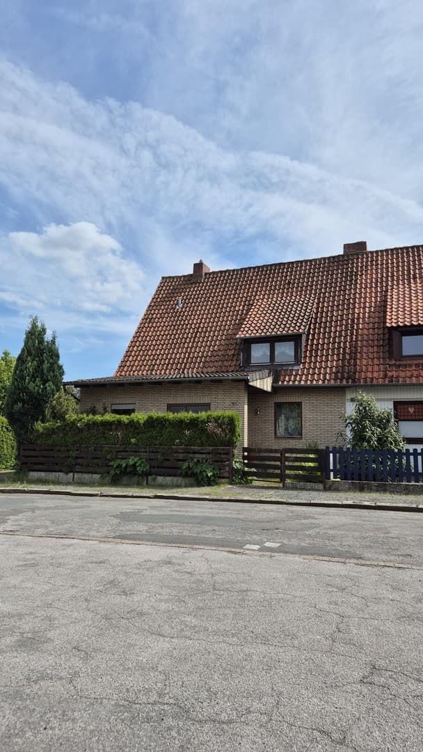 Geräumiges Einfamilienhaus mit 6,5 Zimmern in Salzgitter-Thiede
