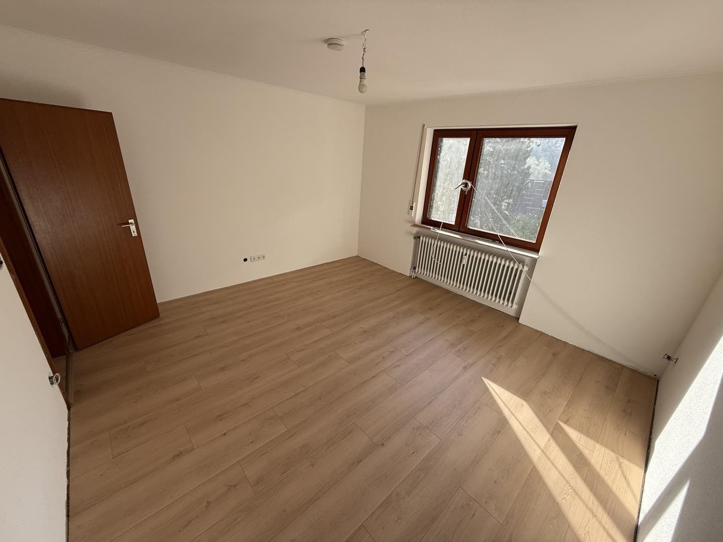 Zweifamilienhaus mit 2 sep. Wohneinheiten | Mögl. Anlageobjekt