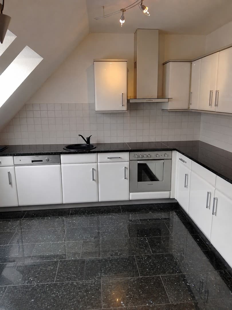 Familien-Maisonette in Stadtfeld Ost: 160 m², 5,5 Zimmer, Balkon & 2 Bäder