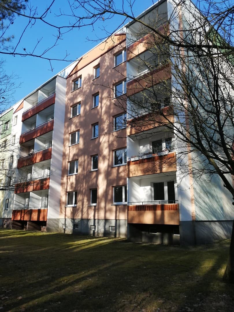 Erstbezug nach Sanierung! 3 Zi.Whg. mit Balkon in Walddrehna