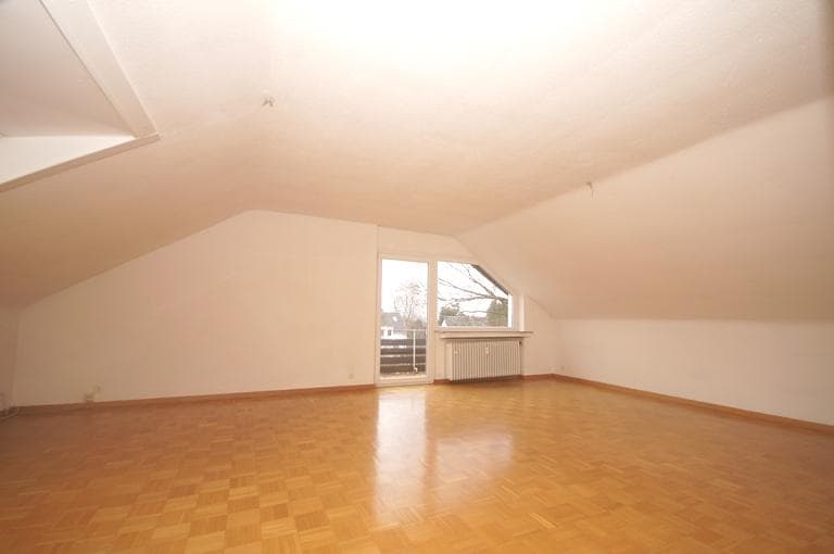 Montabaur, Dachgeschosswohnung mit Garage auf der Alberthöhe *VIRTUELLE 360° BESICHTIGUNG ONLINE*