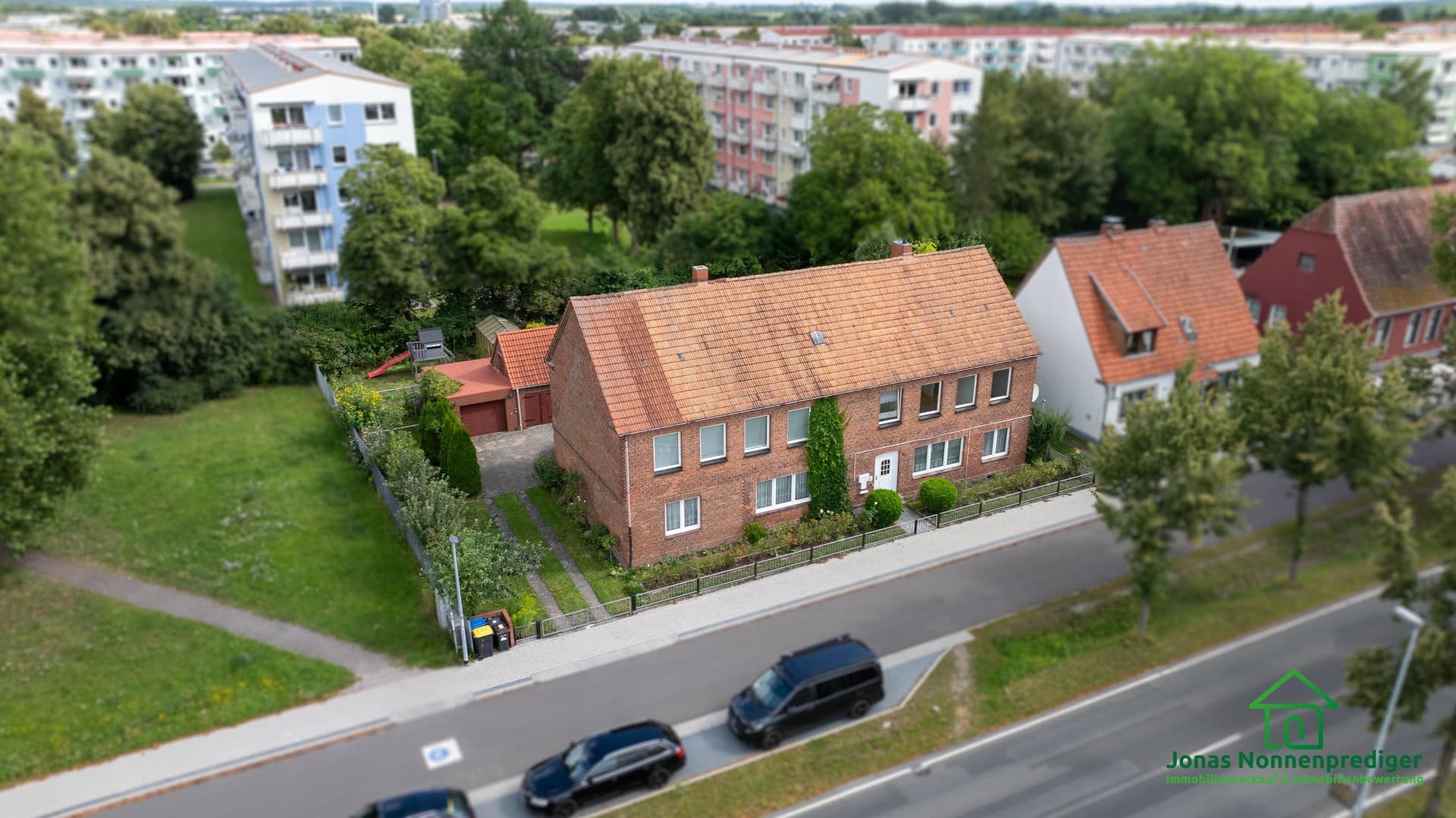 Dreifamilienhaus mit zwei freien Wohneinheiten - für den Käufer provisionsfrei