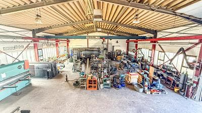 VIELSEITIGE UND FLEXIBLE GEWERBEIMMOBILIE