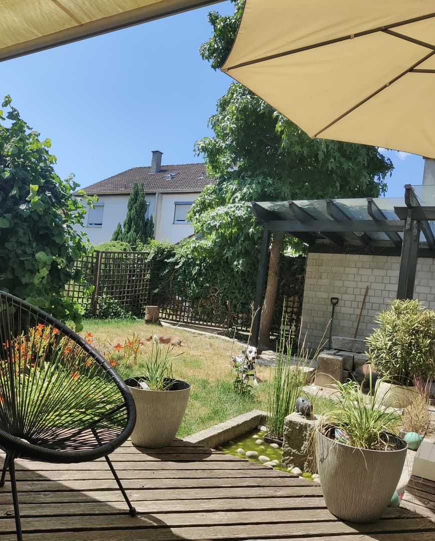 Doppelhaushälfte mit Garten, Terrasse & viel Platz