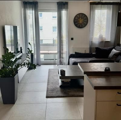 FELDRAND: MODERN, RUHIG & MIT BALKON