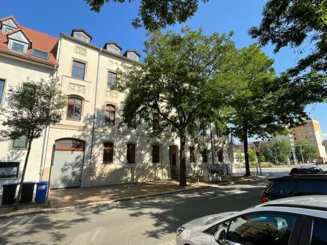EUPORA® Immobilien: Attraktives Stadthaus - Mehfamilienwohnhaus im Zentrum von Zwickau